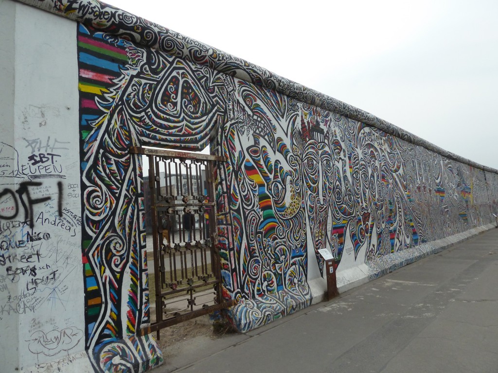 Reflections of the Irony of the Berlin Wall P1090811 1024x768 Reflections of the Irony of the Berlin Wall