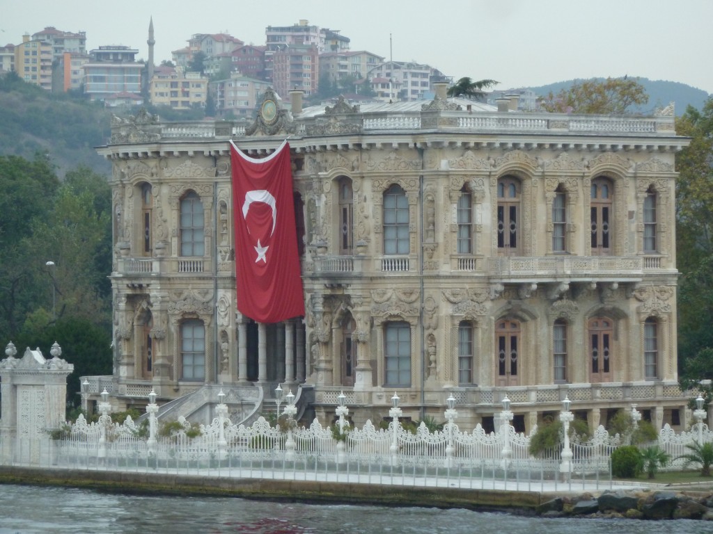 \The flag of Istanbul, Turkey