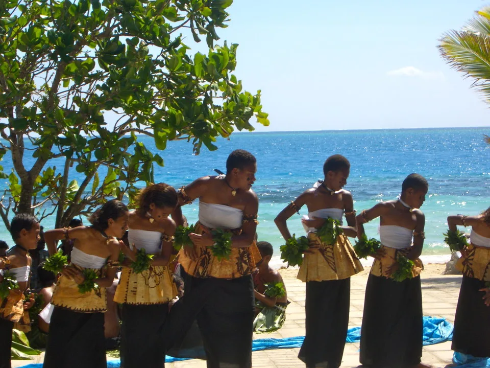 Beautiful Fijian dancers on Castaway Island