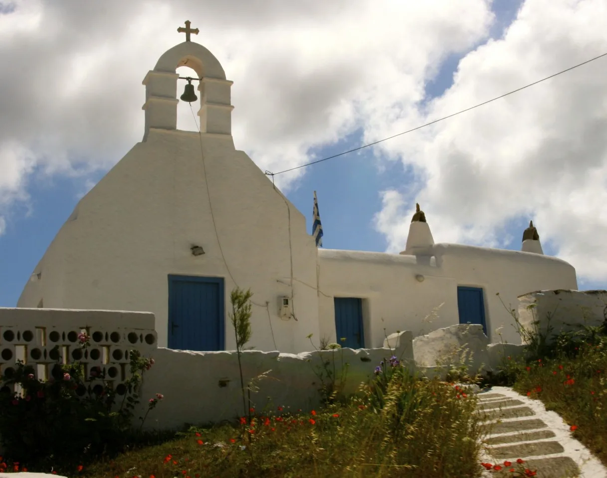 Greek Isles, Greek islands, greek island holidays, largest island of Greece, #Greek #Greece