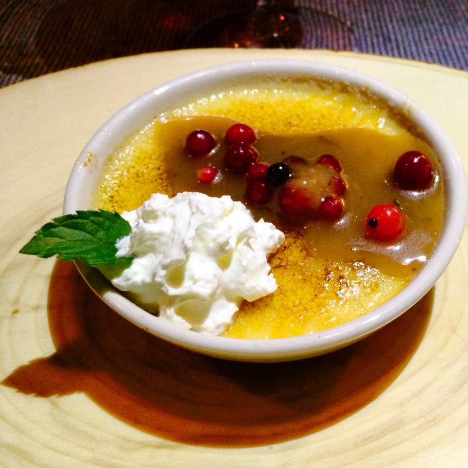 Creme brûlée at Pihvitupa Steakhouse, Kalajoki Finland