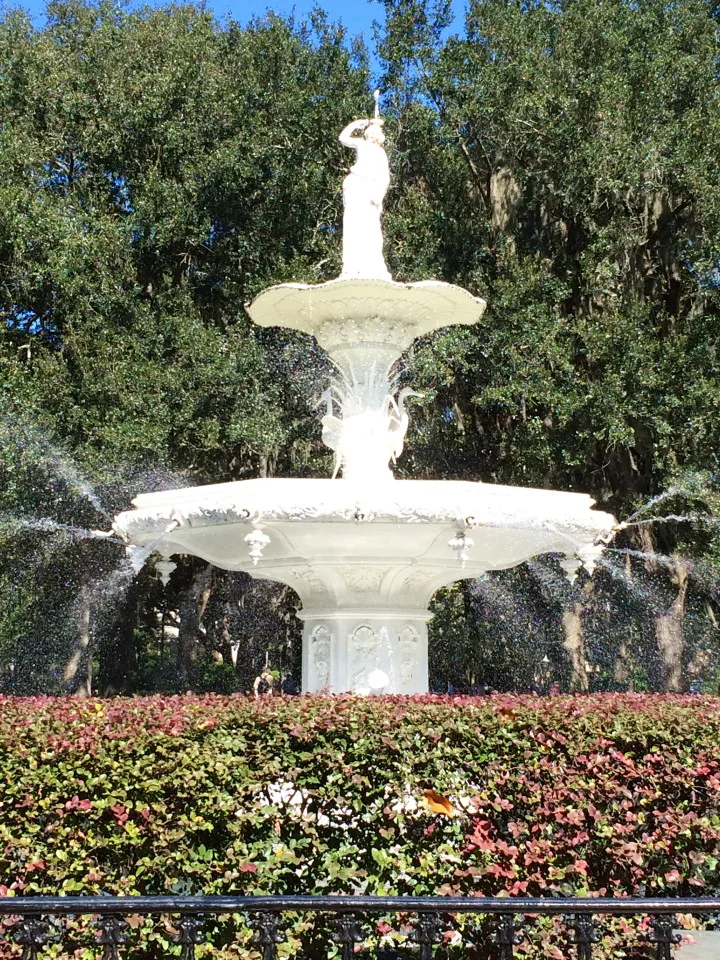 Savannah, Georgia Fountain: Things to do in Savannah GA