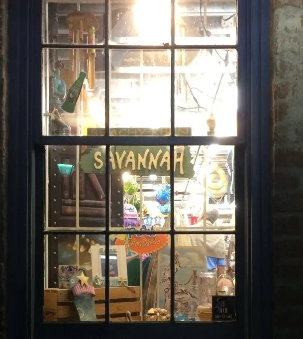 Window Shopping in Savannah, Georgia, Things to do in Savannah GA