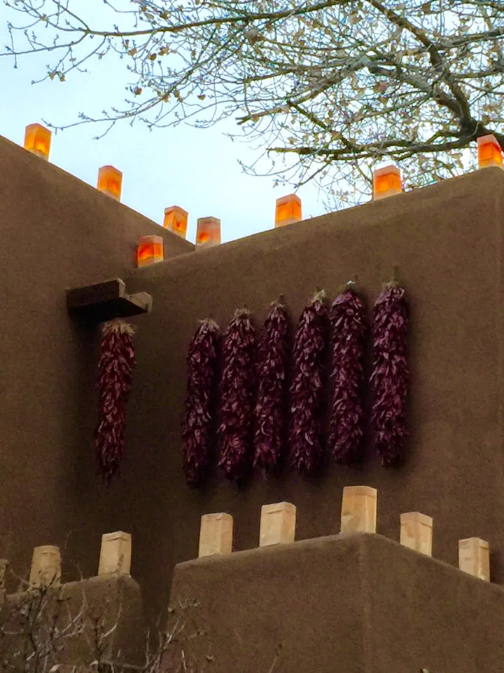 Santa Fe Plaza, Things to do in Santa Fe, Santa Fe Art, adobe