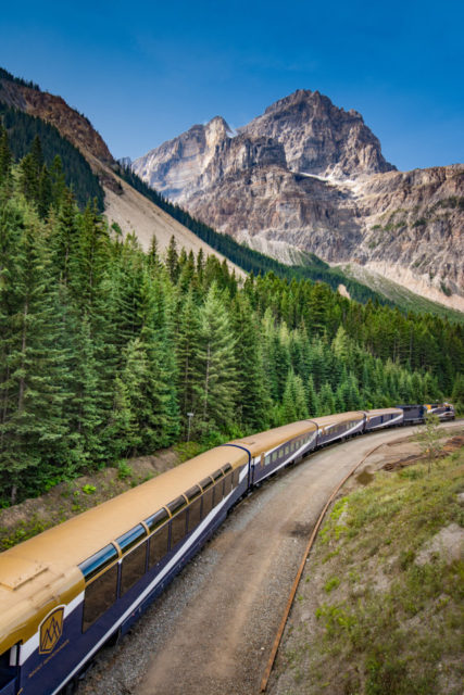Canadian Rockies Train, Rocky Mountaineer Train Trip, Canadian rockies by Rail
