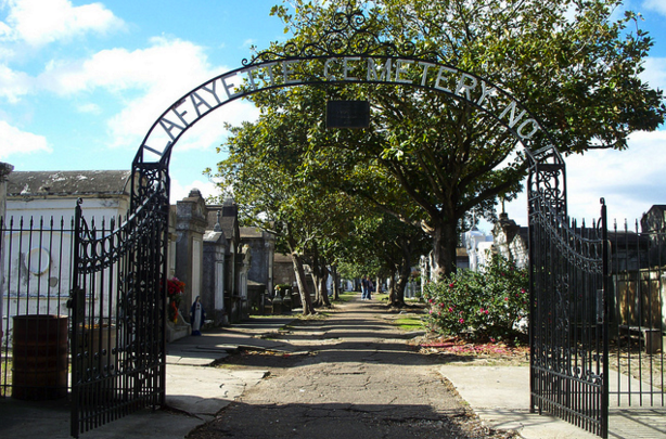 New Orleans Cemetery, New Orlean, New Orleans Garden District, Garden District New Orleans