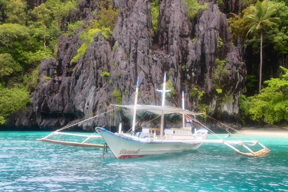 Palawan, Philippines, El Nido Resorts, Palawan El Nido, Palawan El Nido, Palawan Resorts, Philippines Tourism, limestone rocks, near Lagen Island