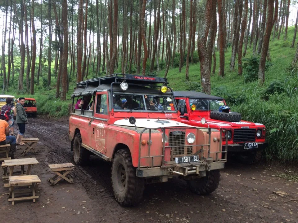 Take a wild ride off-roading as you travel Bandung, Indonesia for the thrill of your life! Travel Bandung, Bandung Attractions, Bandung Tourist Attractions, Dusun Bambu, Bandung, Indonesia