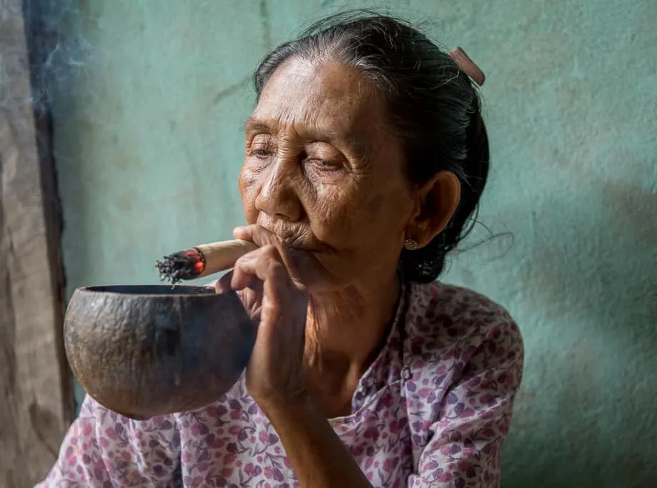 Myanmar Burma: Water Dwellers of Inle Lake: Come along with Travel Writer Donnie Sexton as she visits Myanmar's Water Dwellers of Inle Lake.