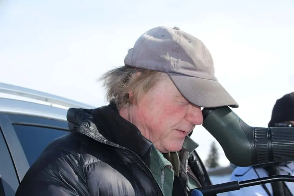 Come along with me as I enjoy a "bluebird day" at Yellowstone National Park and see the animals of Yellowstone National Park.