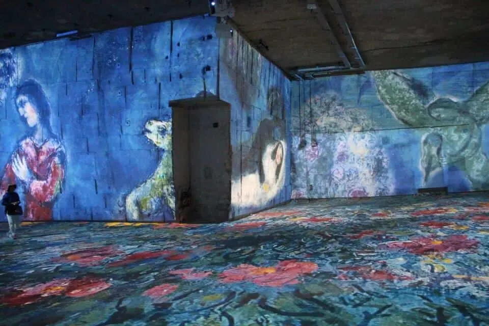 Come along with me as I explore Les Baux, France and Carrieres de Lumiere