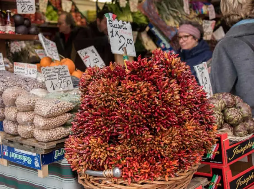 Come along with travel writer Donnie Sexton as she explores what to see in Venice on her recent trip during Venice's carnival.