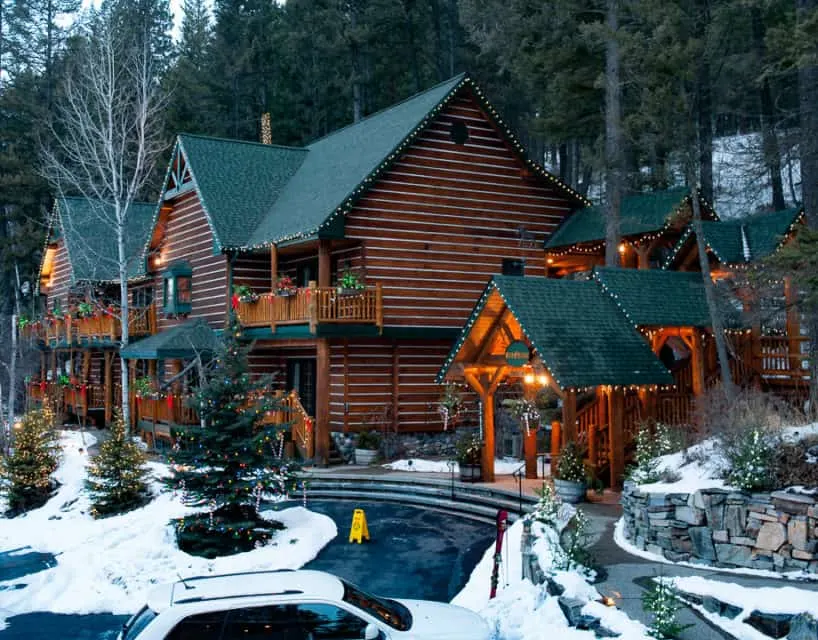 Winter Cabin in Montana’s Winter Wonderland – ski Whitefish