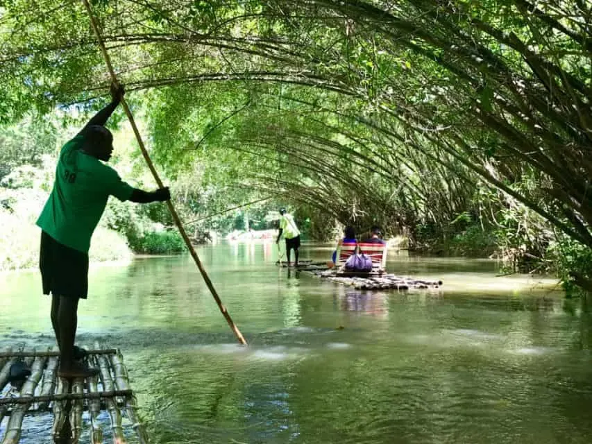 Martha Brae River Rafting, A Trip to Jamaica, Fun Facts About Jamaica, Where is Jamaica located, Pictures of Jamaica, Best time to go to Jamaica, 