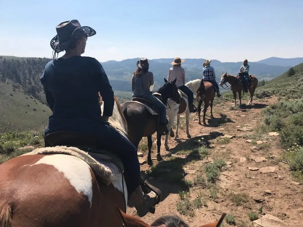 Dude ranch Colorado, what is a dude ranch, Colorado Ranch, horseback riding vacations, dude ranch, acapulco mexico beaches