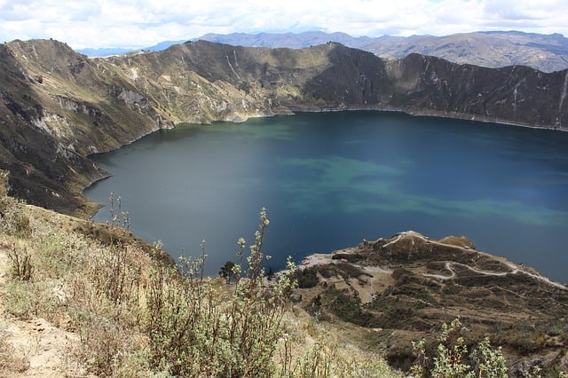 Quilotoa lagoon, ecuador