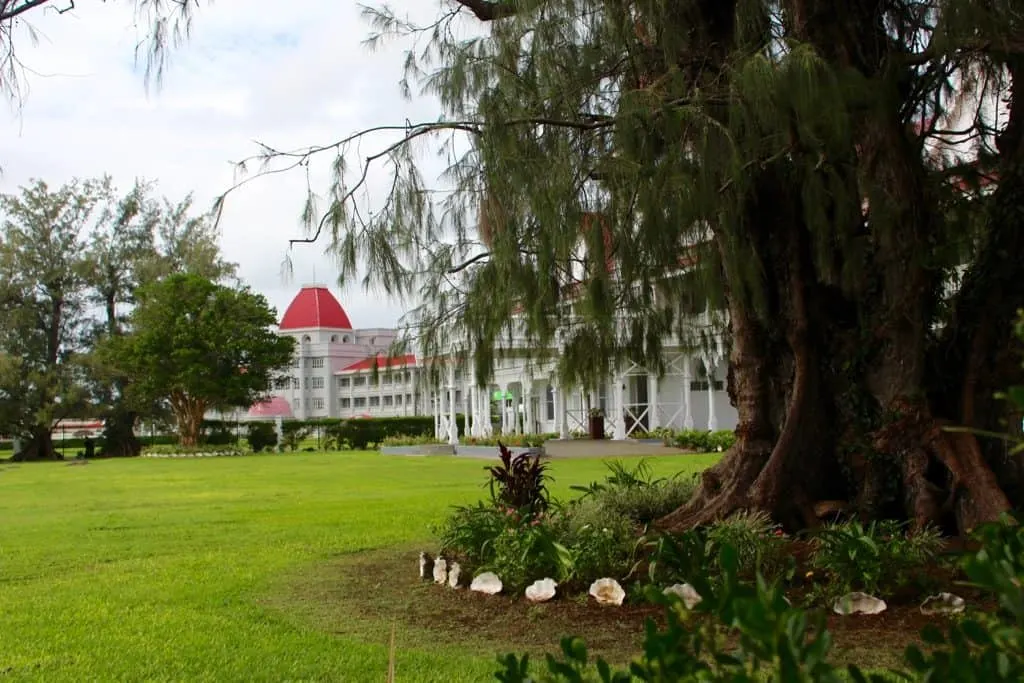 Nuku'alofa is where the Royal Palace is.
