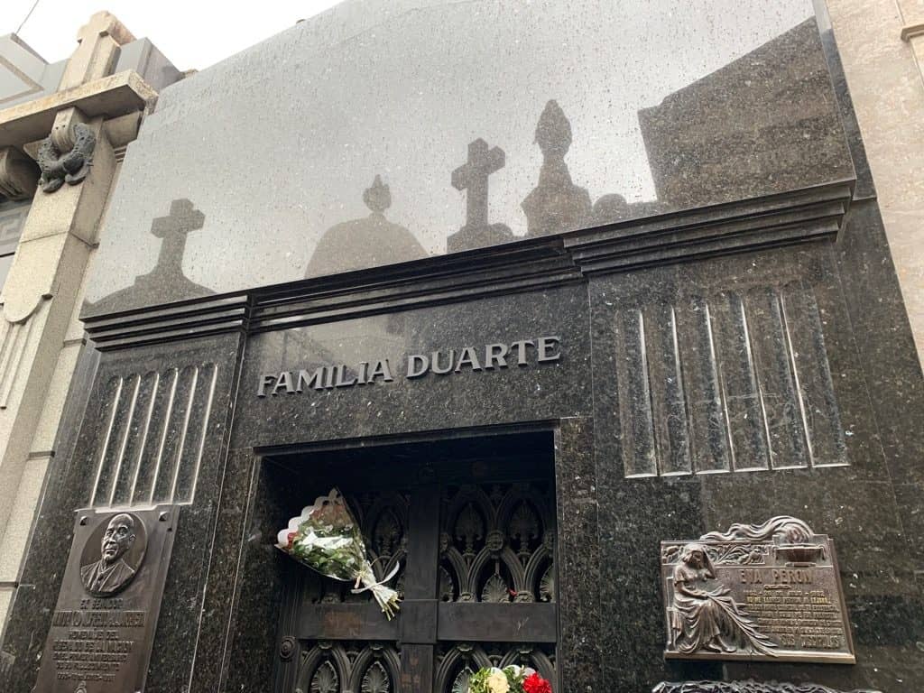 Buenos Aires Cemetery, La recoleta Cemetery, Recoleta Cemetery, la recoleta cemetery burials,