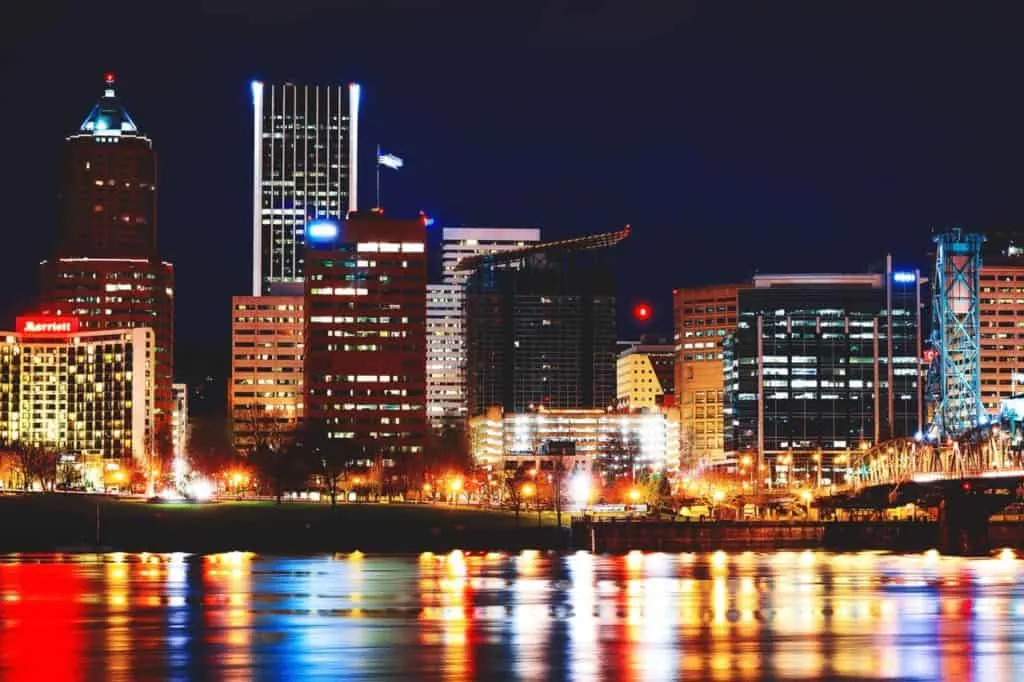 Things to do in Portland at night, where to stay in Portland