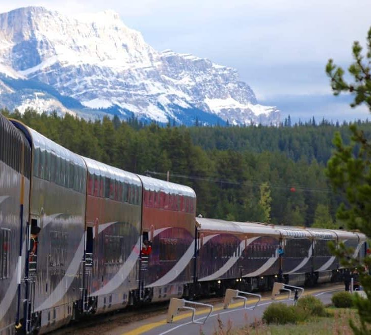 Train Across Canada, Rocky Mountaineer Train, Canadian Rockies Train, Canadian Rocky Tours, Canadian Rail Trips, #Canada #luxurytrain #traintrips