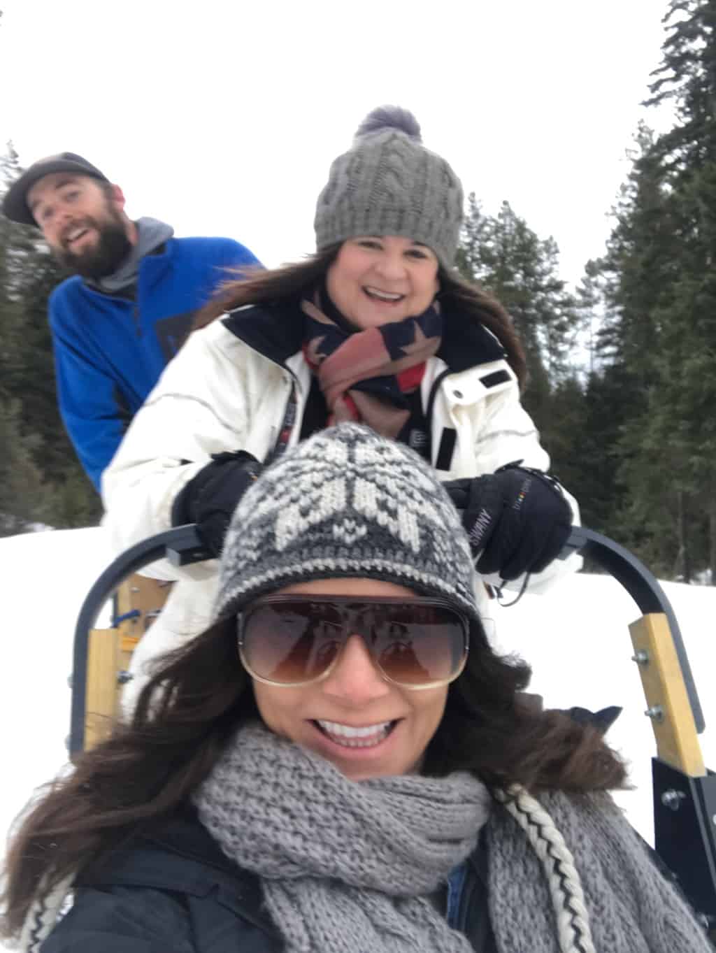 What to Pack for a Ski Trip, ski packing list, ski list packing trip, essentials for skiing, skiing essentials, packing list for ski trip, packing list ski trip, what to pack for ski trip #ski #Pack #Snowboard