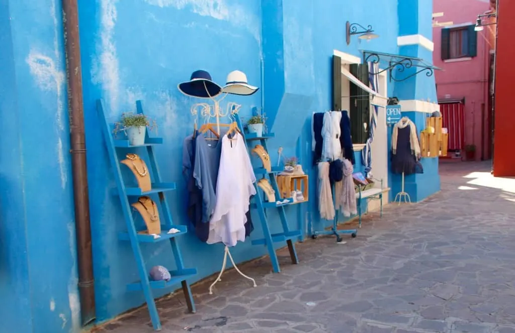 Burano, Burano Italy, Venice to Burano, things to do in Burano, Burano Italy, Burano island, #Burano #Venice #Italy