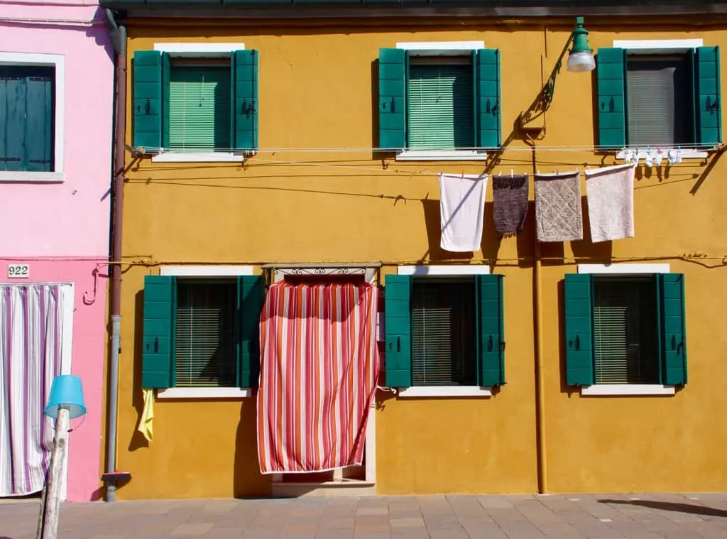 Burano, Burano Italy, Venice to Burano, things to do in Burano, Burano Italy, Burano island, #Burano #Venice #Italy