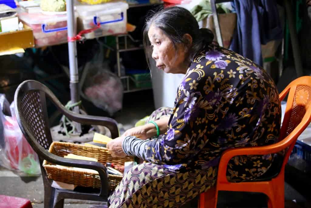 Vietnamese drinks, Vietnamese desserts, Vietnam desserts, Vietnamese dessert recipes, Vietnamese sweets, Vietnamese snacks, Vietnamese street food, Vietnamese Food, Vietnamese Foods, #Vietnam #desserts #Vietnamese