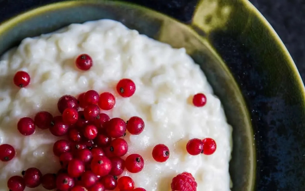 Vietnamese desserts, Vietnam desserts, Vietnamese dessert recipes, Vietnamese sweets, Vietnamese snacks, Vietnamese street food, Vietnamese Food, Vietnamese Foods, #Vietnam #desserts #Vietnamese