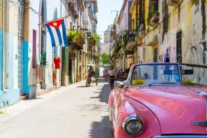 Bucket List for Families, bucket list ideas, Bucket list for couples, family bucket list ideas, family summer bucket list, summer bucket list for teens #BucketList #travel, best restaurants in Cuba