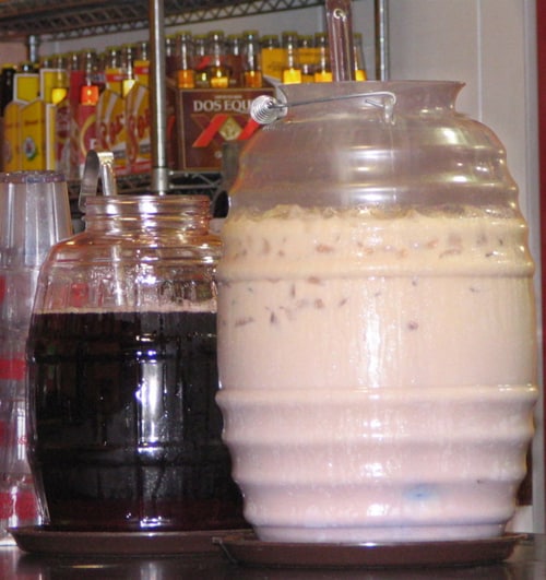 horchata jars, Mexican drink, drinks from Mexico, drinks of Mexico,