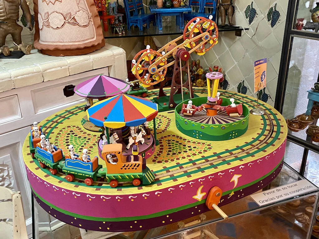 Mexico toy, toy museum, la esquina, mexican toy museum