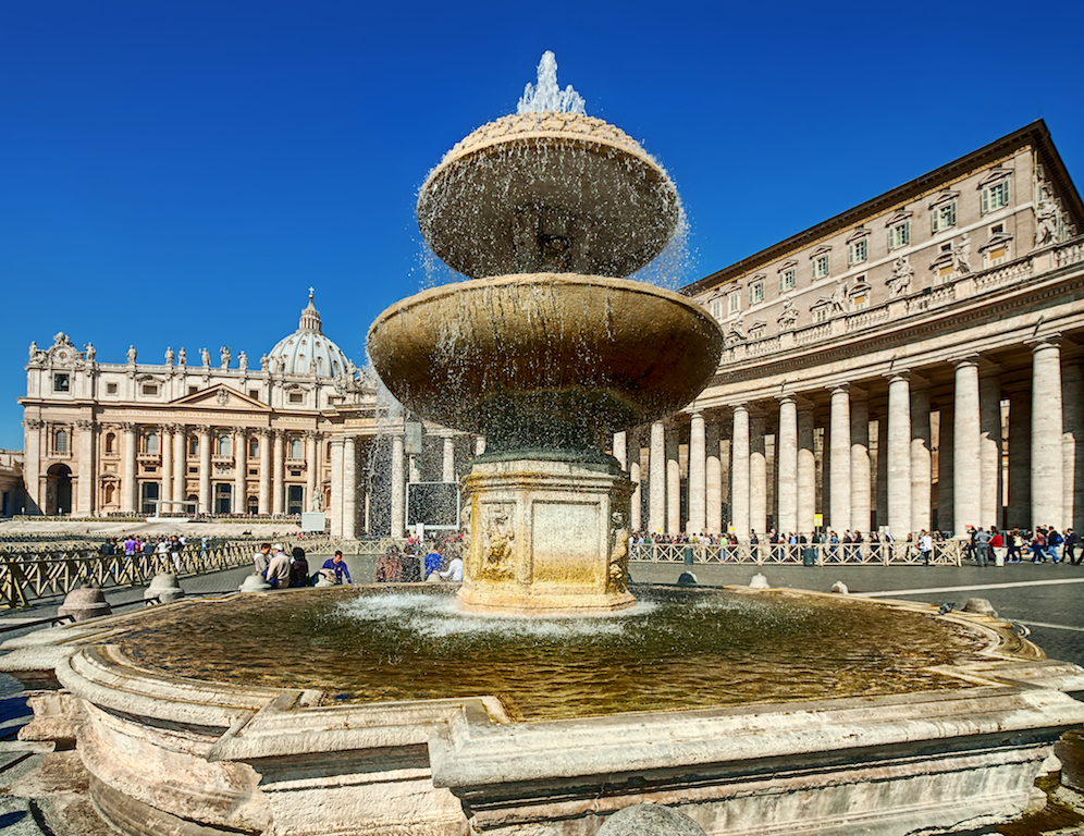 Piazza del Popolo with twin churches in Rome