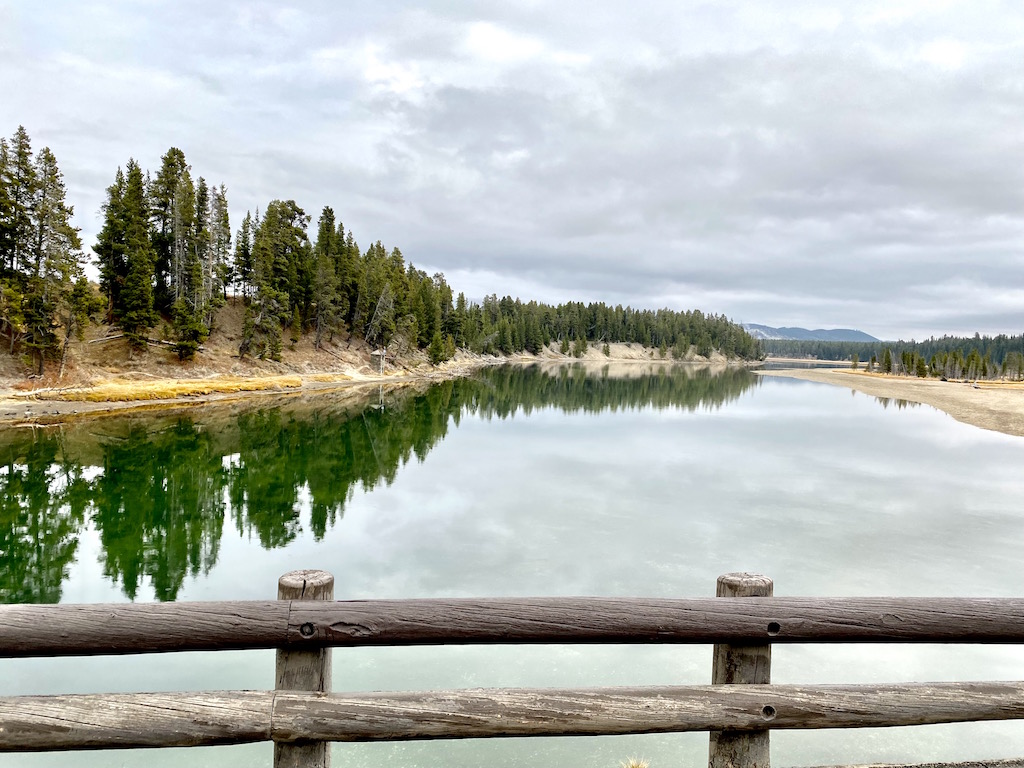 Lake, The best time to visit Yellowstone