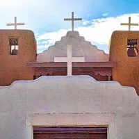 Where to stay in Taos, Famous Taos Pueblo church in New Mexico USA, are things cheaper in Mexico