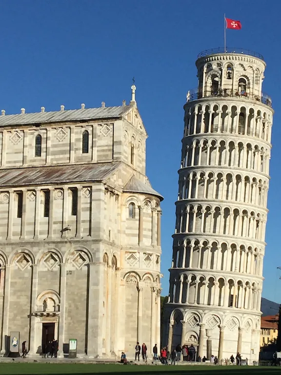 Tower of Pisa, the leaning tower of Pisa Italy