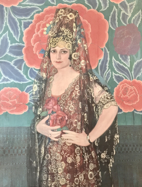 majestic Mexican woman, Where To Stay in Mexico City