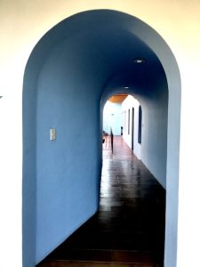 yellow blue archway, things to do in oaxaca city