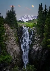 Mount Raineer, best trips from Portland