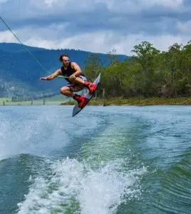water skiing, water activities in Cancun