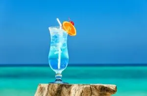 Beach Cocktail, Blue Curacao, what to do in Curacao from cruise ship, beaches in the sand, beaches resort Cancun Mexico