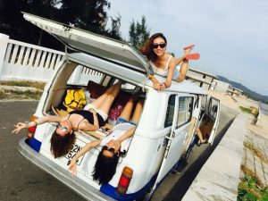Cancun all inclusive spring break, spirng breakers in a van, Spring Break Cancun 2023