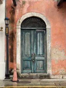 panama snorkeling, orange and green building