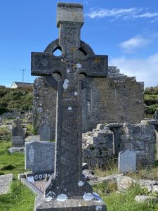 best gifts from Ireland, cross in a cemetery