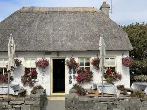 best-time-to-visit-ireland, houses