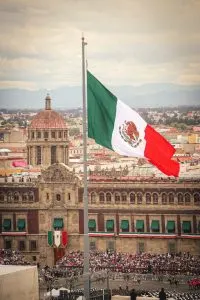 Parks in Mexico City, the flag of Mexico